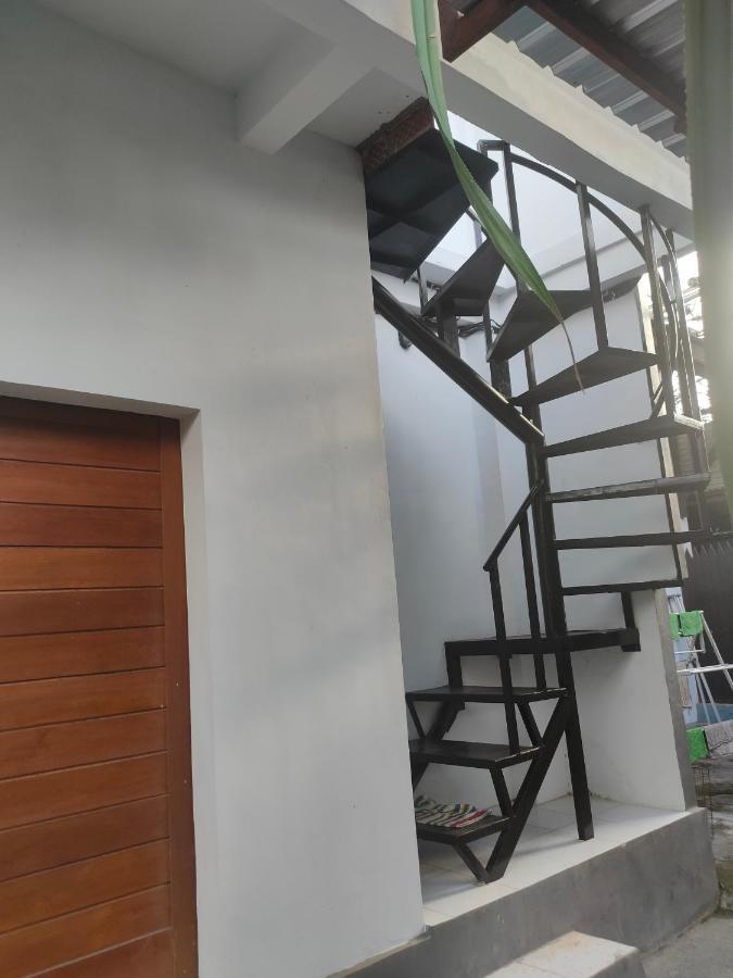 Roy Guest House Canggu Extérieur photo